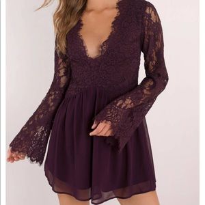 Wine-colored lace shift dress